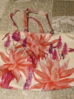3 Tote Bags From Estee Lauder
